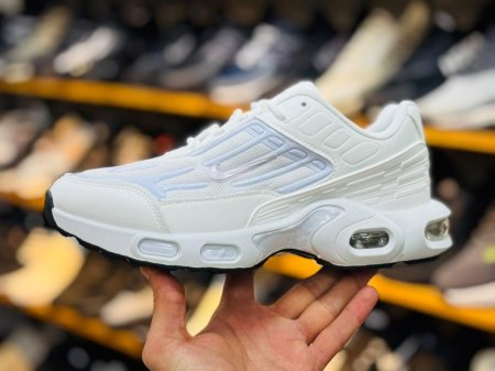 نايك تي ان 1 ابيض QD016